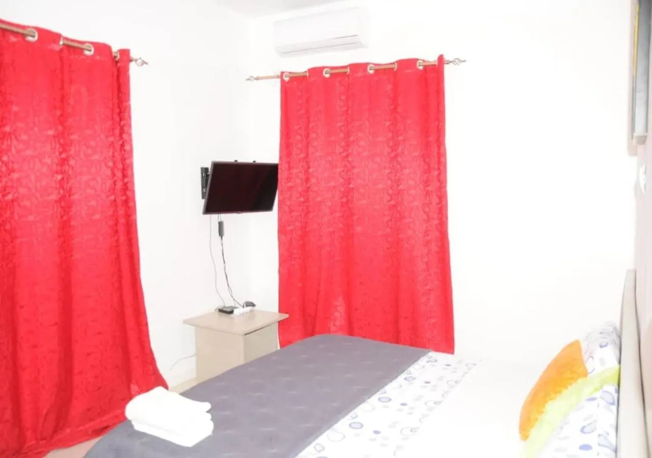 Residence Douce Dakar 0*,